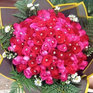 100 Roses Bouquet with Pearl A Romantic Gift of Love