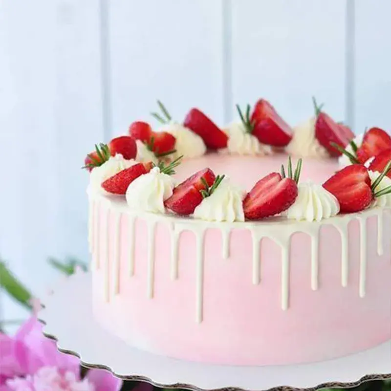 Elegant Strawberry Cake - Image 3