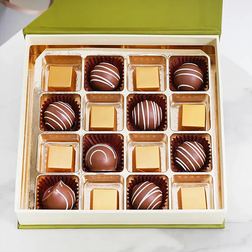 Roses Bouquet with Mixed Chocolates Box - Image 2